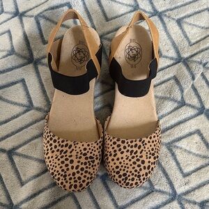 Spotted Tan Women's Sandals